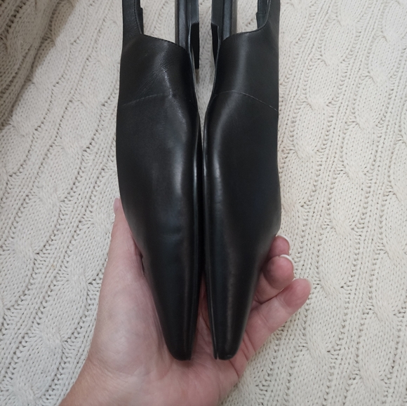 Elegant Black Slingback FlatsPointed .New Condition - Picture 10 of 11